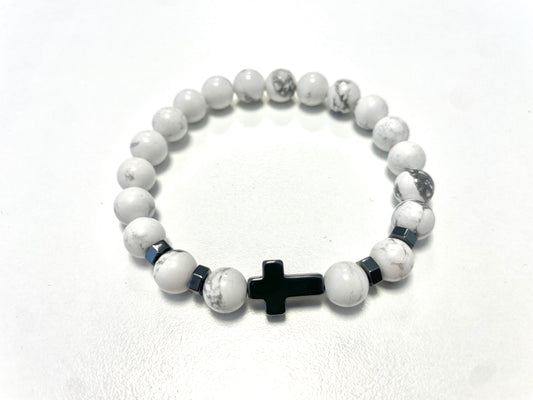 Bracelet Croix Howlite Blanche  – Apaisement • Clarté d'esprit • Patience